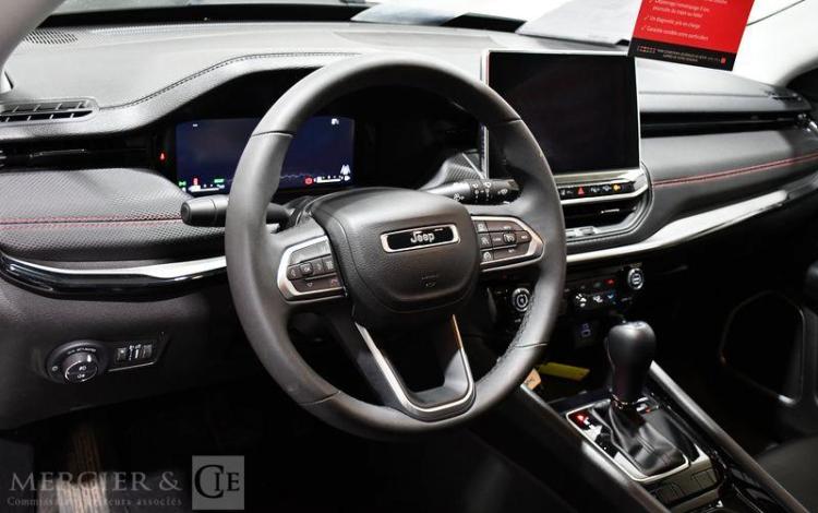 JEEP COMPASS BLANC GS-322-FH