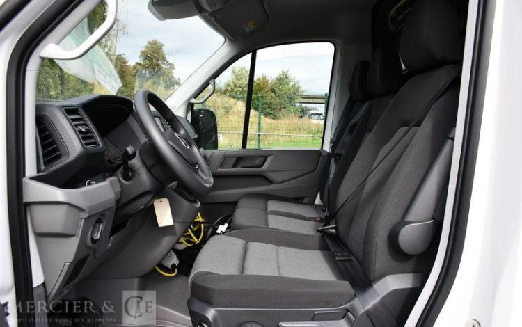 VOLKSWAGEN E-CRAFTER VAN 35 L3H3 11M3 TRAC 136CH BLANC GS-925-CA