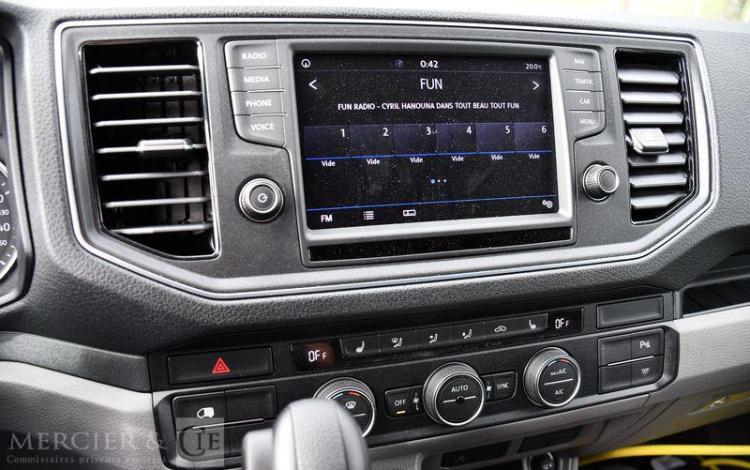 VOLKSWAGEN E-CRAFTER VAN 35 L3H3 11M3 TRAC 136CH BLANC GS-925-CA