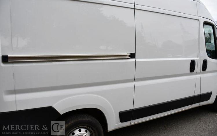 CITROEN JUMPER L2H2 33 2.2 BLUEHDI 140ch BLANC GT-013-HR