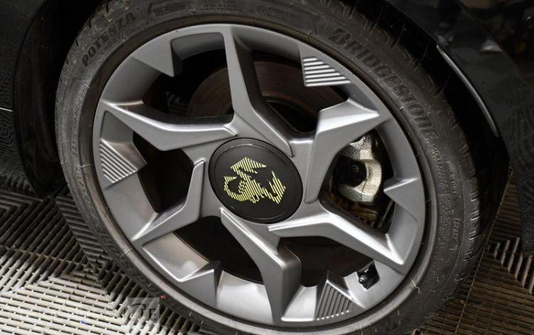 ABARTH 500 CABRIOLET ELECTRIC 120 42KWH NOIR GT-147-EF