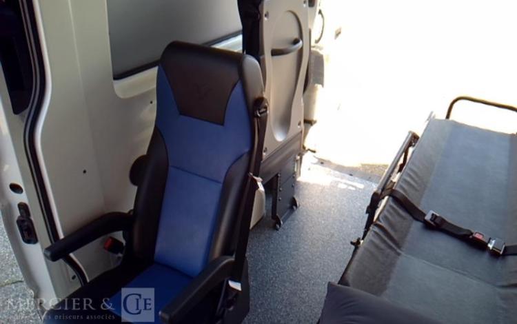 VOLKSWAGEN CRAFTER VAN 3T5 TDI 177CV AMBULANCE BLANC GT-966-QE