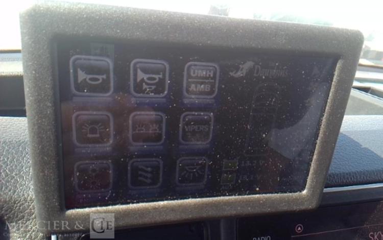 VOLKSWAGEN CRAFTER VAN 3T5 TDI 177CV AMBULANCE BLANC GT-966-QE