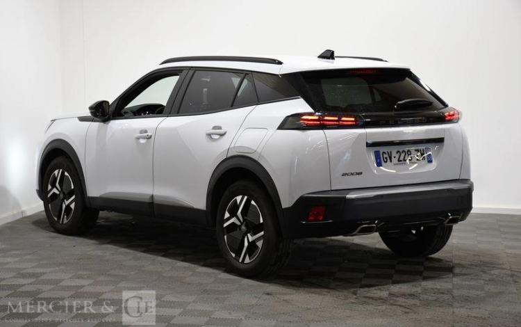 PEUGEOT 2008 ALLURE PURE TECH BLANC GV-228-ZW