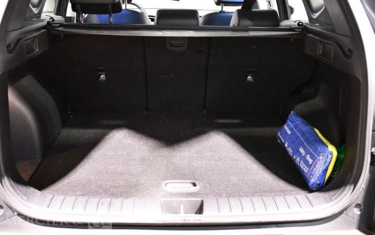 HYUNDAI TUCSON EXECUTIVE GRIS GV-686-WM