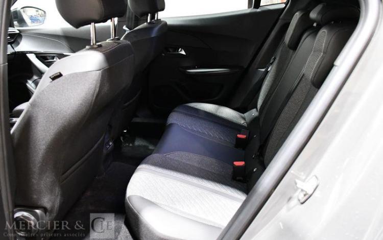 PEUGEOT 2008 ALLURE PURETECH GRIS GV-831-LW