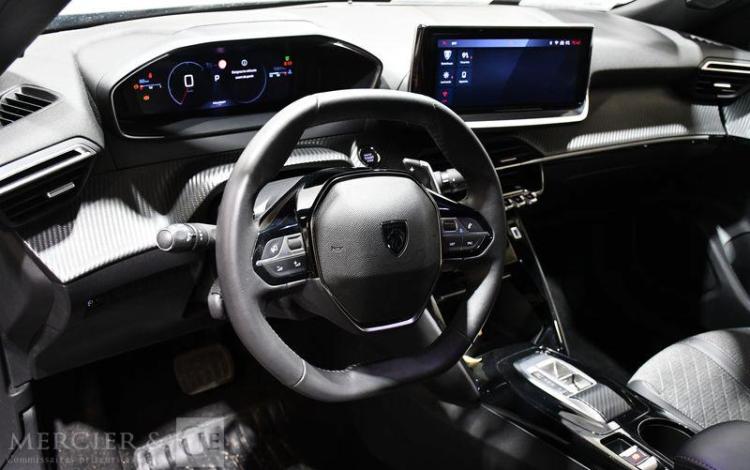 PEUGEOT 2008 ALLURE PURETECH GRIS GV-831-LW