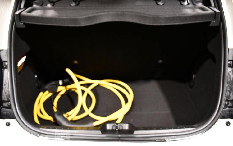 FIAT 500 e 24kwh BLANC GV-897-CK