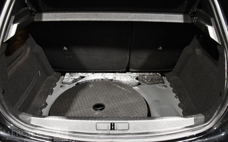 PEUGEOT 208 STYLE PURETECH 100 S&S BVM NOIR GX-344-BN