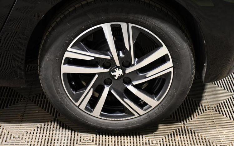 PEUGEOT 208 STYLE PURETECH 100 S&S BVM NOIR GX-344-BN