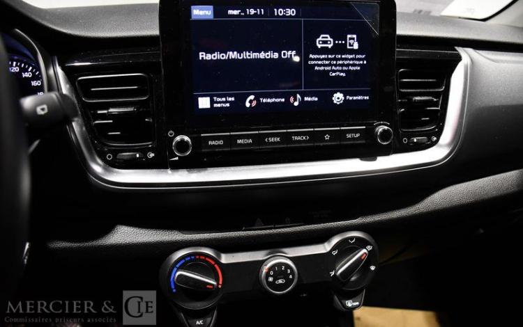 KIA STONIC ACTIVE BLEU GX-439-HS