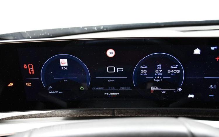 PEUGEOT 3008 ALLURE HYBRID 136CH NOIR GX-786-VE