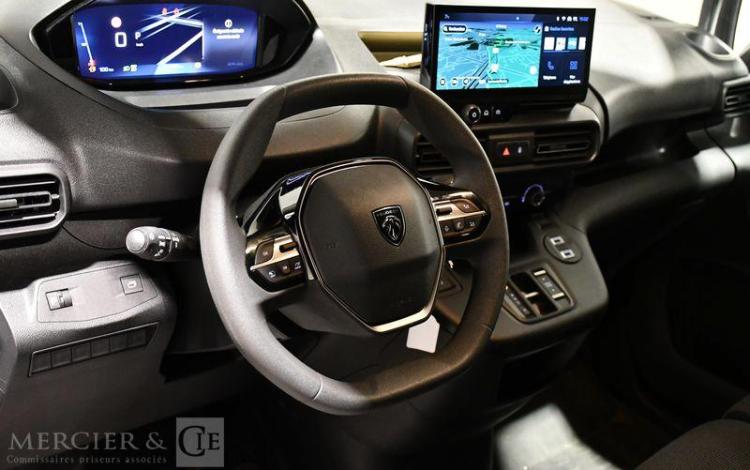 PEUGEOT PARTNER BLANC GX-987-SP