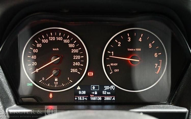 BMW SERIE 1 1,6 116 I 135 LOUNGE BLANC GY-809-ZR