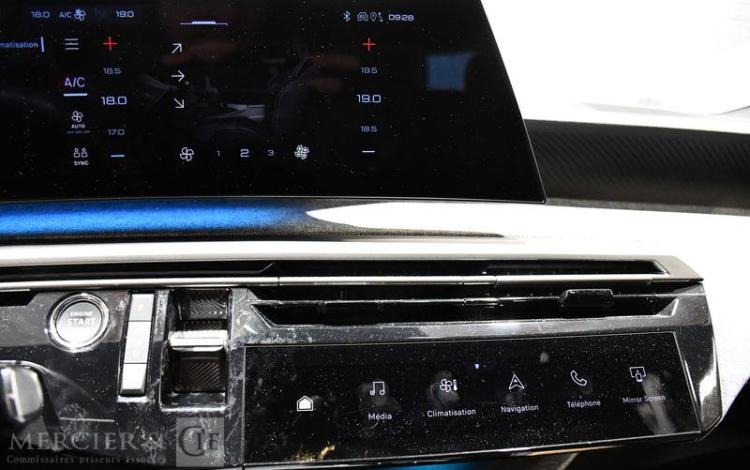 PEUGEOT 3008 BLANC GZ-237-CW