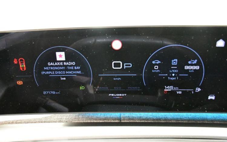 PEUGEOT 3008 BLANC GZ-237-CW