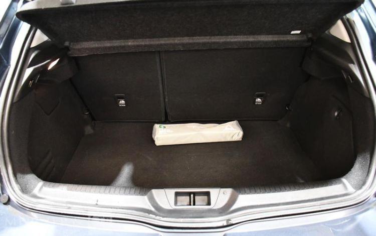 RENAULT MEGANE 1.5 BLUEDCI 115 EVOLUTION EDC BLEU GZ-670-FE