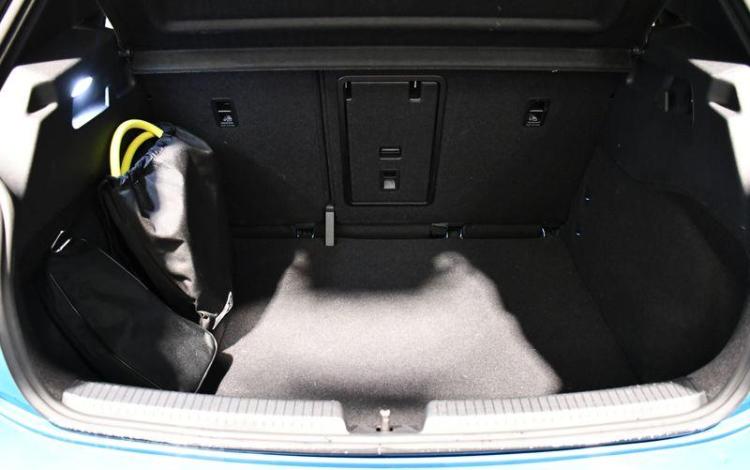 VOLKSWAGEN ID 3 205 58KWH PRO BVA BLEU GZ-781-JR