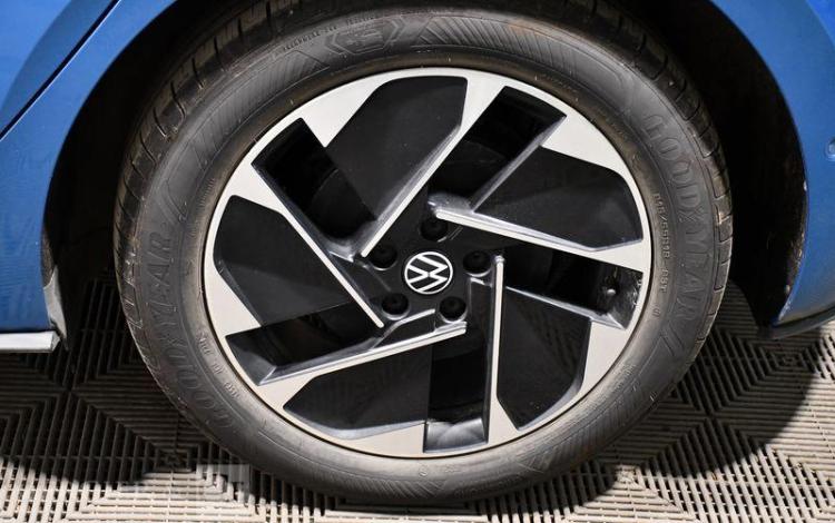 VOLKSWAGEN ID 3 205 58KWH PRO BVA BLEU GZ-781-JR