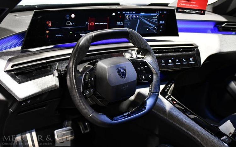 PEUGEOT 3008 NOIR HC-139-LP
