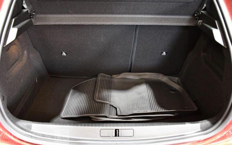 PEUGEOT 208 1.2 PURETECH 100 ALLURE PACK ROUGE PZ2M521