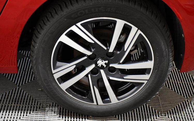 PEUGEOT 208 1.2 PURETECH 100 ALLURE PACK ROUGE PZ2M521