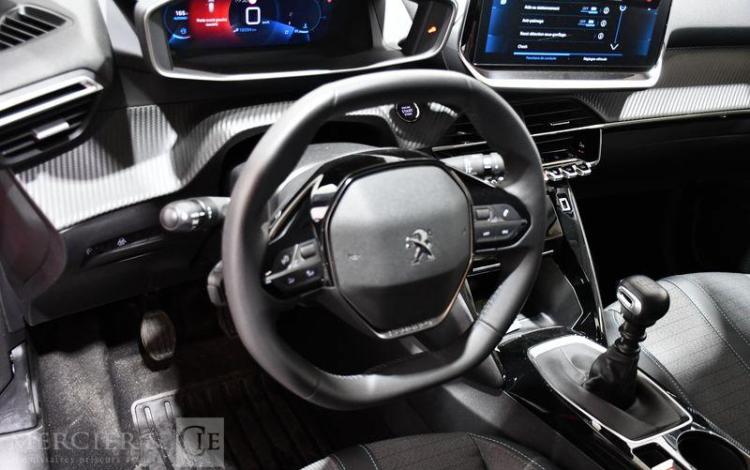 PEUGEOT 208 1.2 PURETECH 100 ALLURE PACK ROUGE PZ2M521