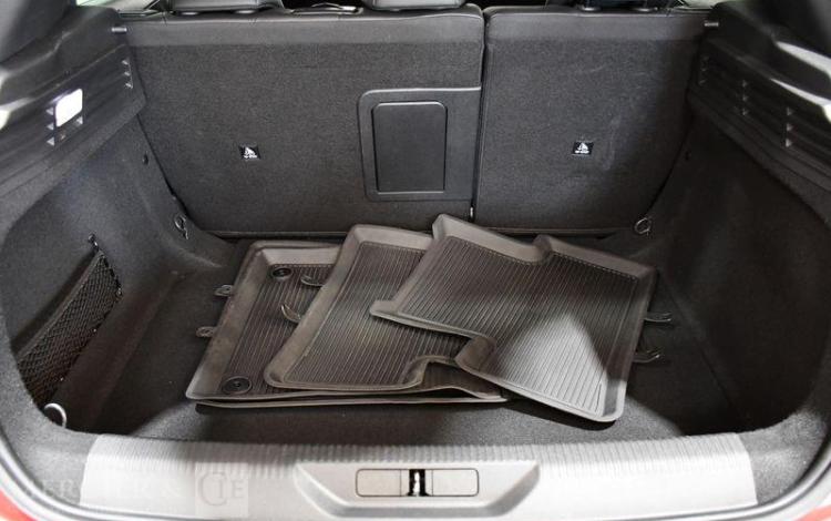 PEUGEOT 308 1.2 PURETECH 130ch ALLURE PACK ROUGE PZ3G039