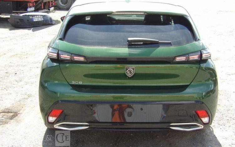 PEUGEOT 308 1.2 PURETECH 130 ALLURE PACK EAT – ESSENCE 22523 KMS – ANNEE 2023 VERT PZ3G370