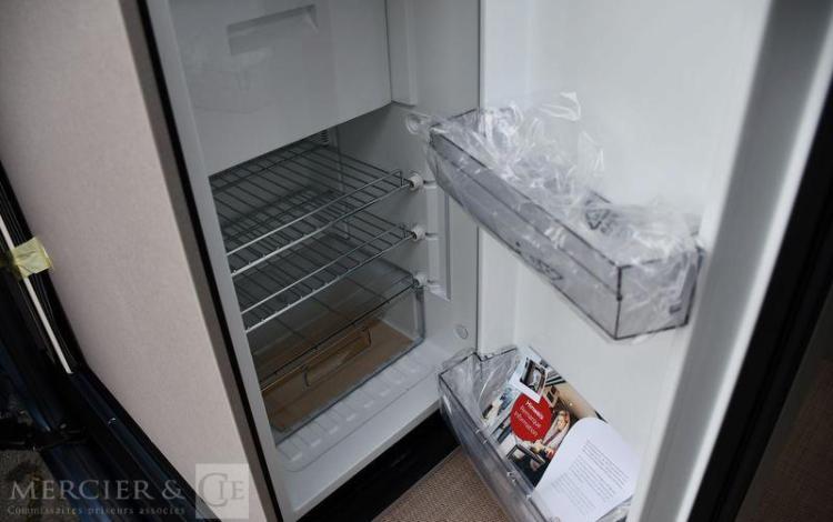 RENAULT CAMPING-CAR VAN  – DELFIN BURNSTER – MASTER 2.3DCI 145 CH  994.266