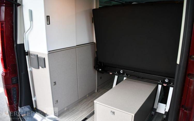 RENAULT CAMPING-CAR VAN – PLAY BURNSTER – TRAFIC PHASE 2 BVA  106.951