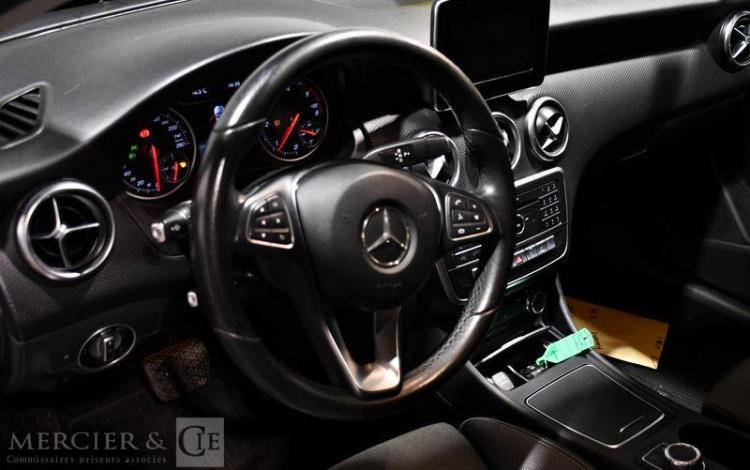 MERCEDES CLASSE A 180D 110ch INTUITION BVA GRIS 1WUU796