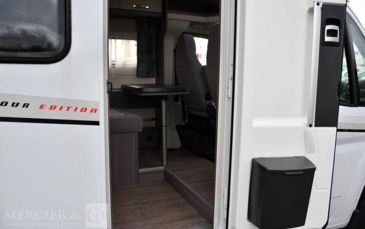 HOBBY V65 GQ 2,2L 140CH  52365