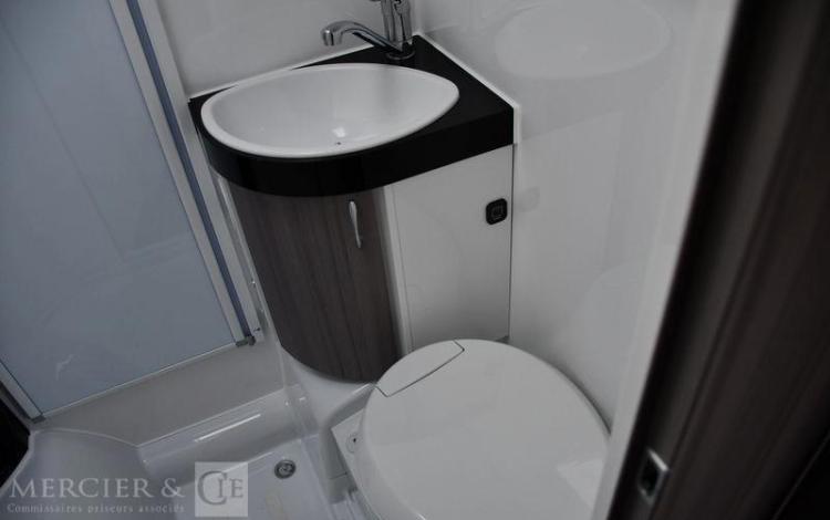 HOBBY V65 GQ 2,2L 140CH  52365