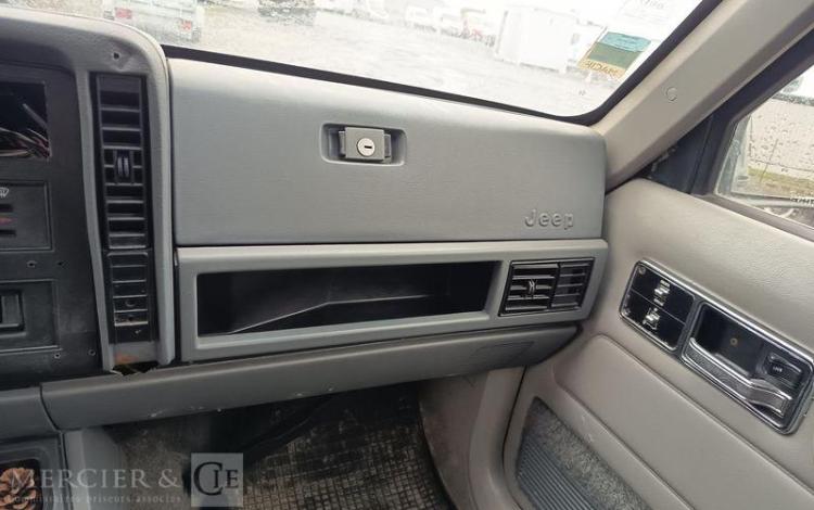 JEEP 4X4 CHEROKEE XJ 174CV BOITE AUTOMATIQUE  9645VM62