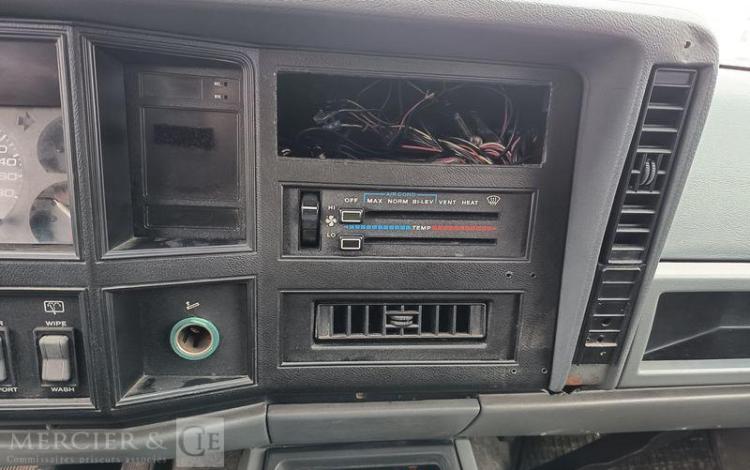 JEEP 4X4 CHEROKEE XJ 174CV BOITE AUTOMATIQUE  9645VM62