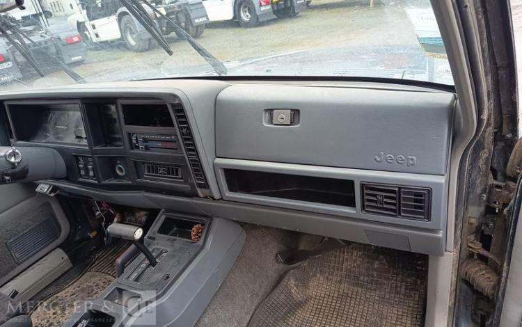 JEEP 4X4 CHEROKEE XJ 174CV BOITE AUTOMATIQUE  9645VM62