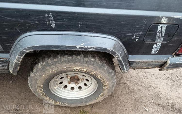 JEEP 4X4 CHEROKEE XJ 174CV BOITE AUTOMATIQUE  9645VM62