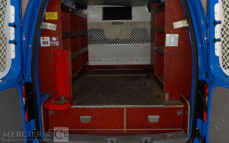 VOLKSWAGEN CADDY FOURGON 2.0 ECOFUEL 110 BLEU AC-251-NS