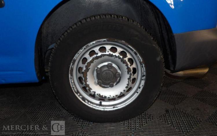 VOLKSWAGEN CADDY FOURGON 2.0 ECOFUEL 110 BLEU AC-251-NS