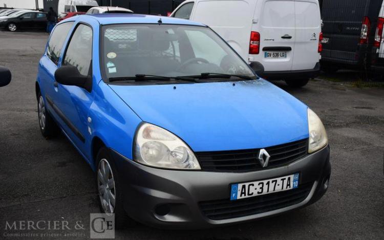 RENAULT CLIO II DCI BLEU AC-317-TA