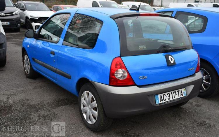 RENAULT CLIO II DCI BLEU AC-317-TA