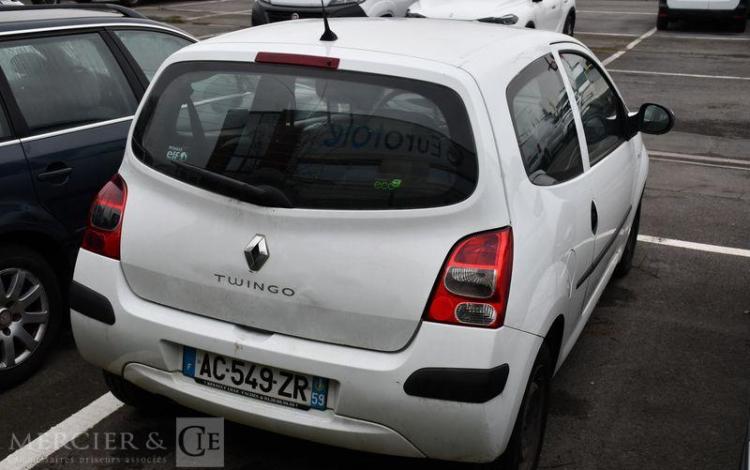 RENAULT TWINGO DCI BLANC AC-549-ZR