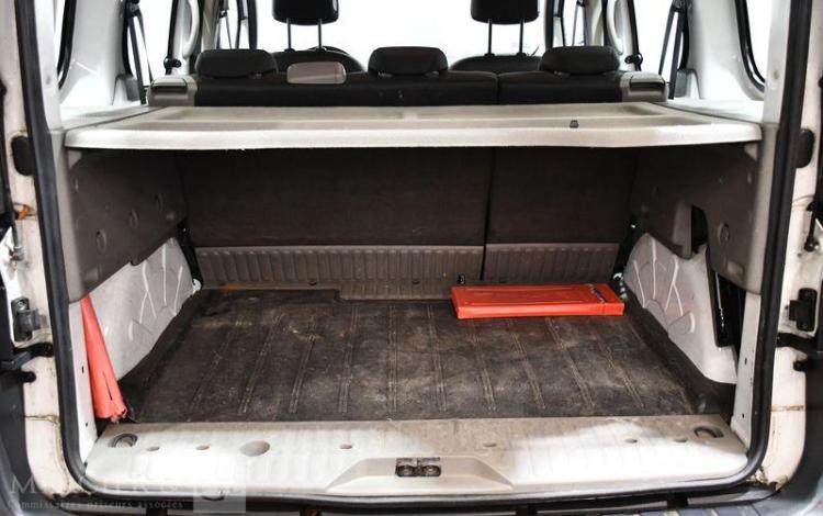 RENAULT KANGOO DCI BLANC AG-483-WG