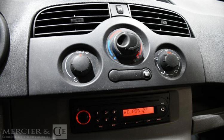 RENAULT KANGOO DCI BLANC AG-483-WG