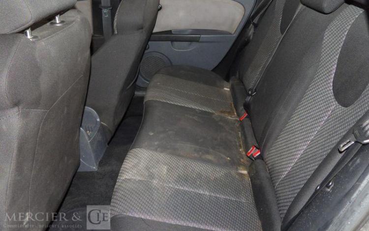 SEAT LEON 1.9 TDI 105 REFERENCE NOIR AP-703-TQ