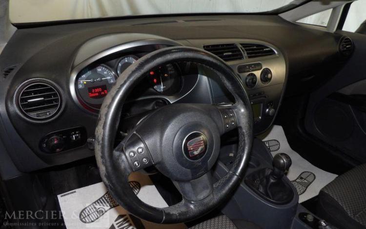 SEAT LEON 1.9 TDI 105 REFERENCE NOIR AP-703-TQ