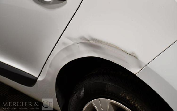 RENAULT MEGANE 1,5 DCI 85CH BLANC AP-792-JL