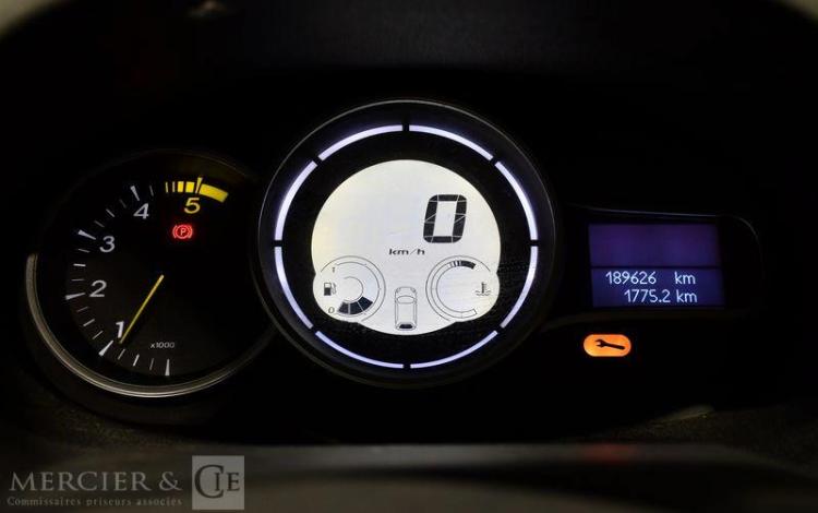 RENAULT MEGANE 1,5 DCI 85CH BLANC AP-792-JL