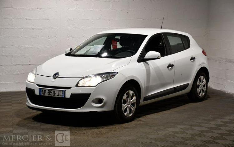 RENAULT MEGANE 1,5 DCI 85CH BLANC AP-858-JL